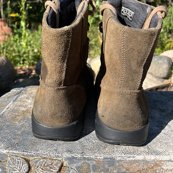 EUC Keen olive suede tie boots EU 39.5 US 9 - Picture 10 of 13